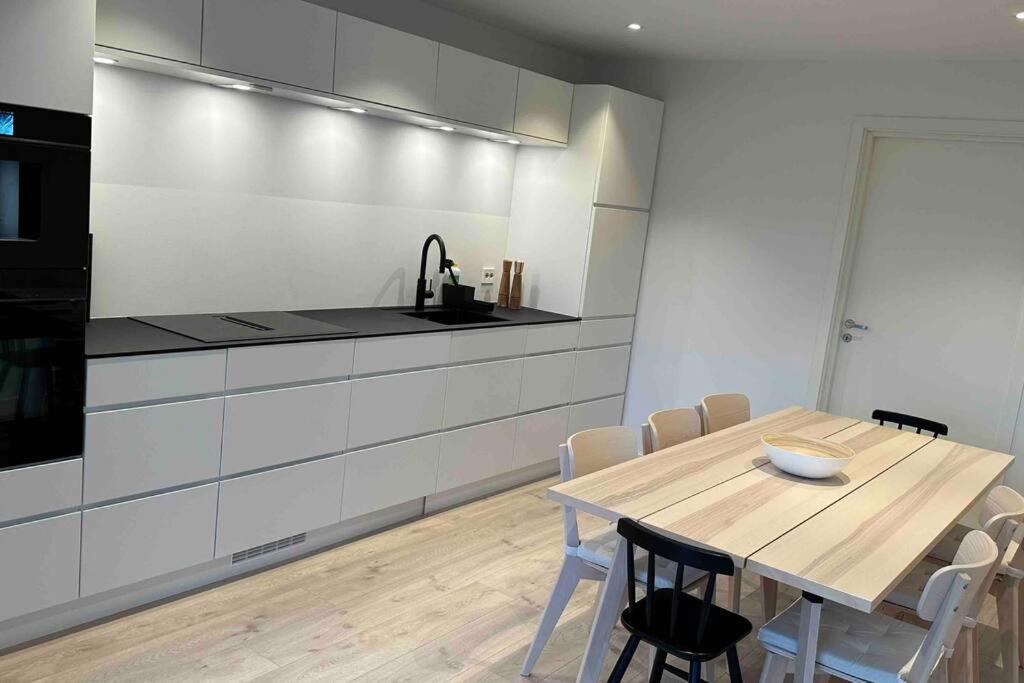 Top Floor Apartment Arossanden 5 A Kristiansand Eksteriør billede